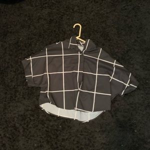 Cropped button up